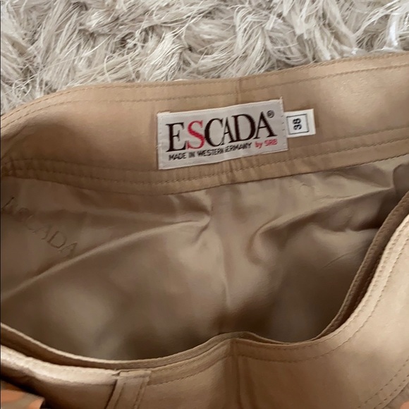 Vintage ESCADA silk skirt - Picture 3 of 9